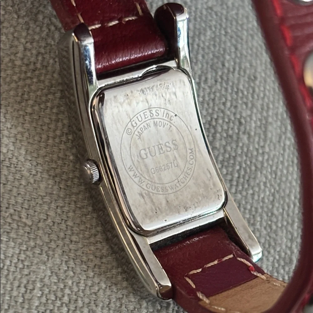 GUESS Watch - Picture 7 of 7